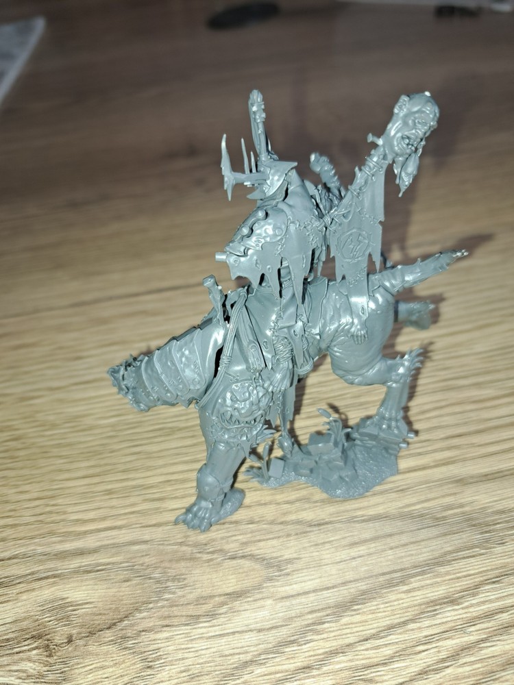 WARHAMMER MONSTER