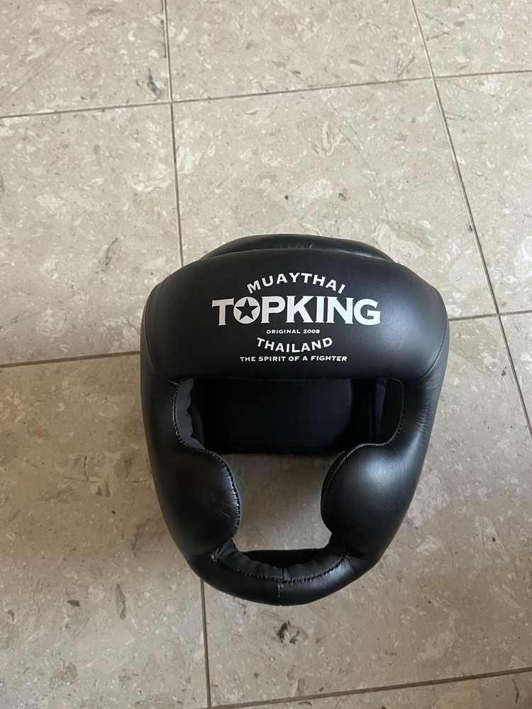 Top King -Muay Thai -Full Coverage Head Gear- MEDIUM -NEW
