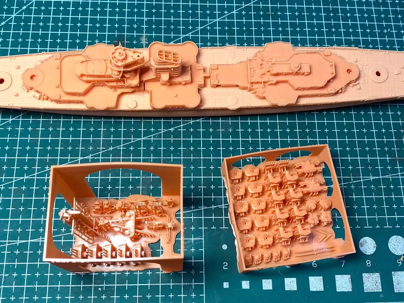 3D Printed Model Kit 1/700 Soviet Tallinn Heavy Cruiser Unpainted
