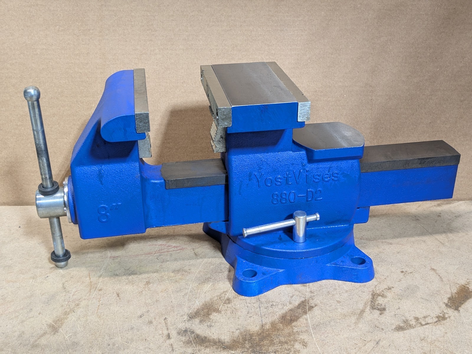 Yost Reversible Bench Vise w/ Swivel Base 8" Jaw Width  8.5" / 12.5" Opening