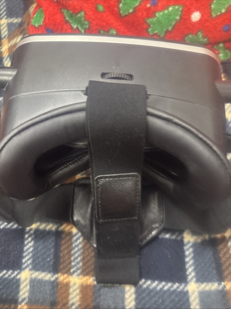 Virtual Reality Glasses Vr Pre-Owned