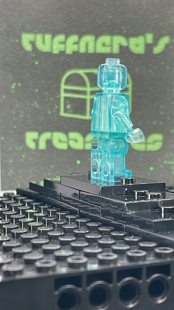 CUSTOM BLANK MOC TRANSPARENT LIGHT BLUE MINIFIG