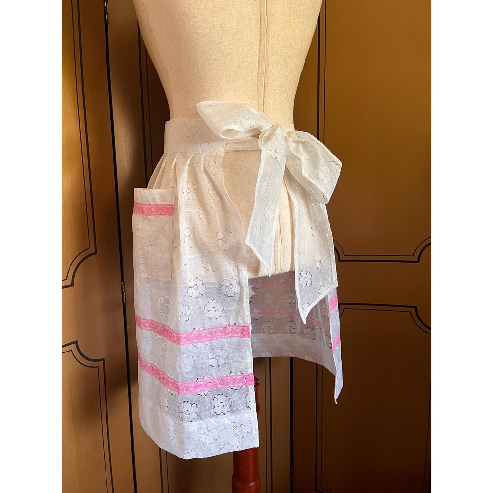 Vintage lace apron
