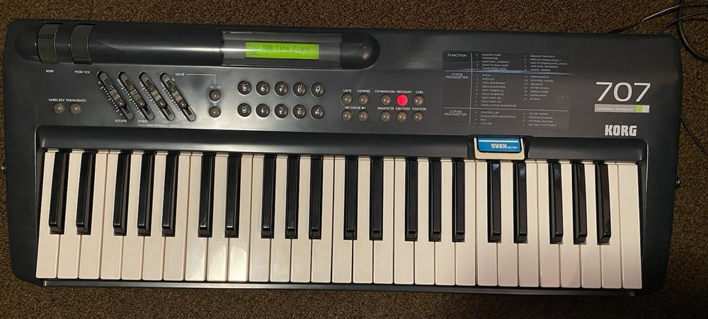 Korg 707 Performing Synthesizer