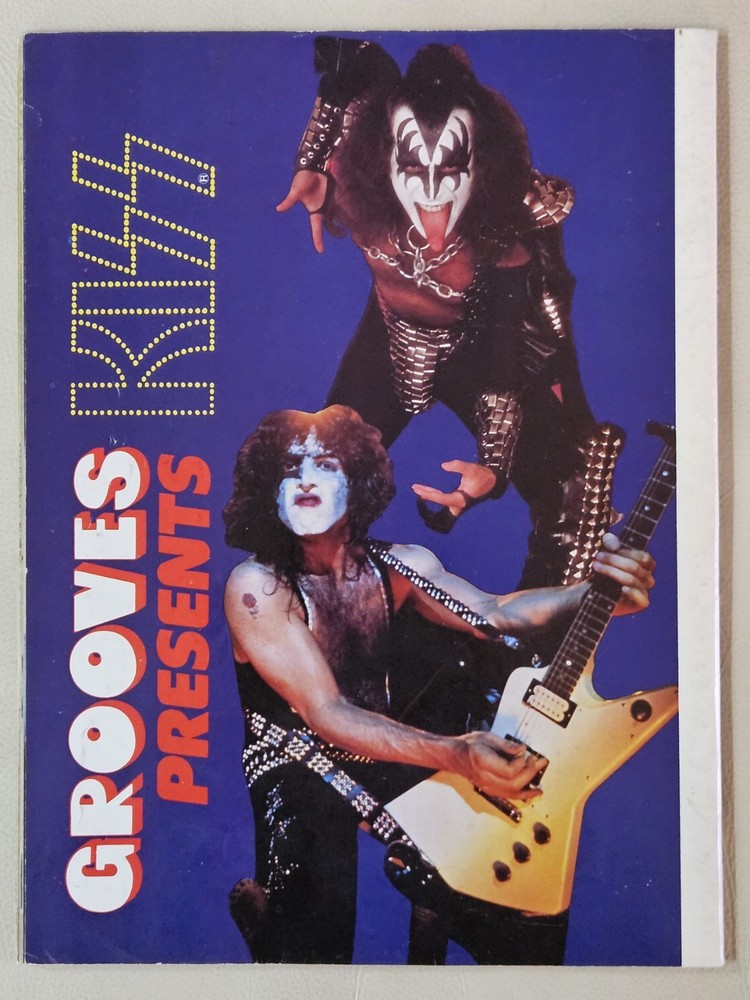 KISS GROOVES #7 MAGAZINE 1978 COMPLETE WITH KISS CALENDAR POSTER
