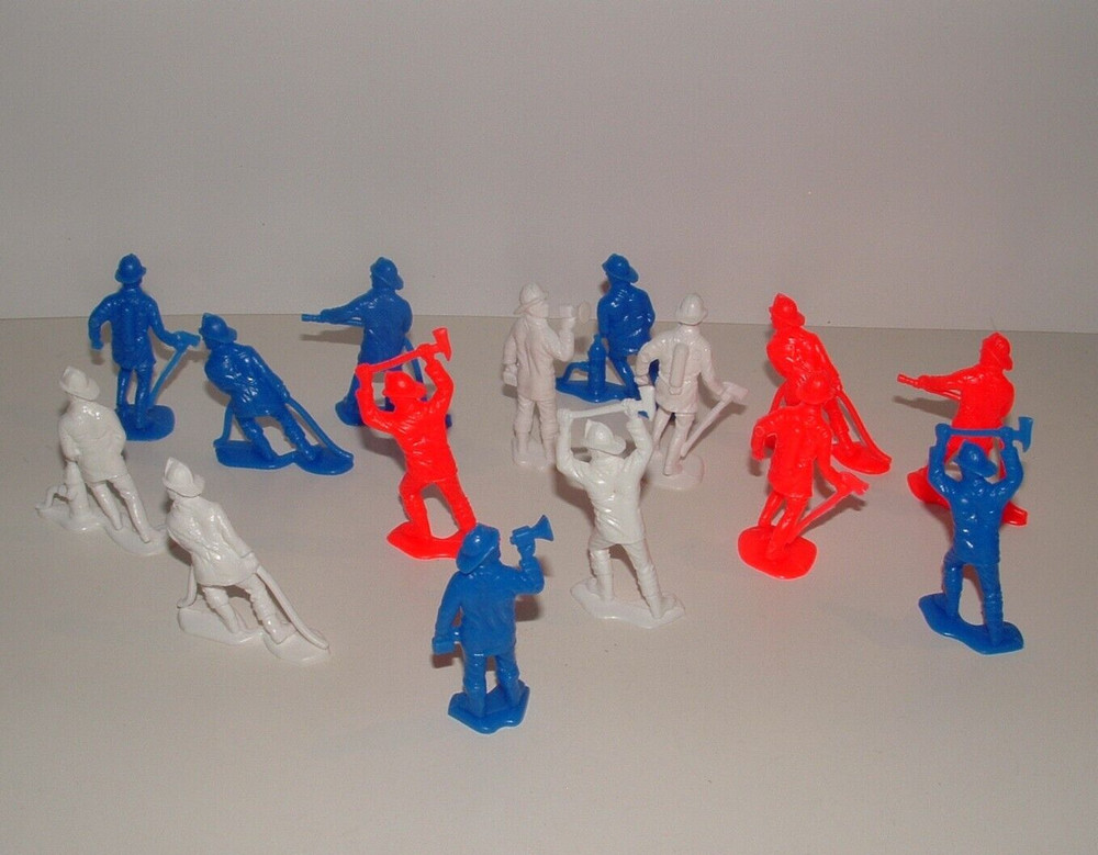 Firemen Figures (15), Red / White / Blue Shades, Age Unknown, pre-owned