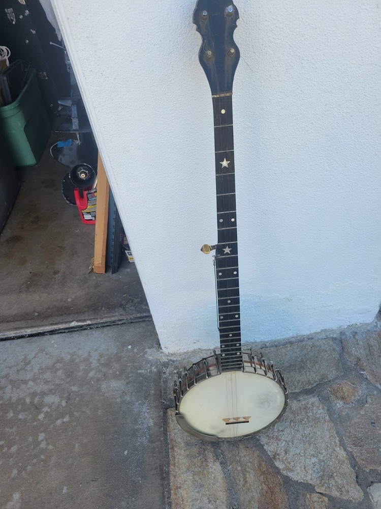Long Neck 5 String Banjo