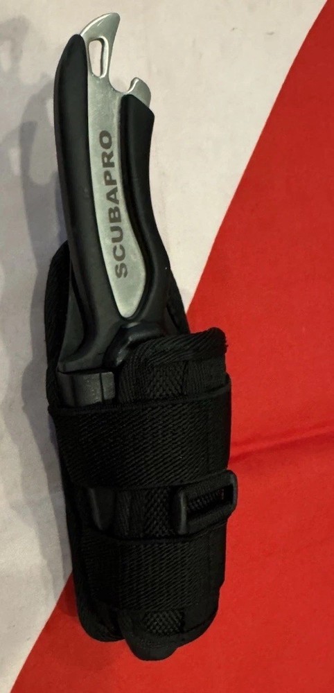 SCUBA KNIFE OR SMALL LIGHT CLIP NICE!