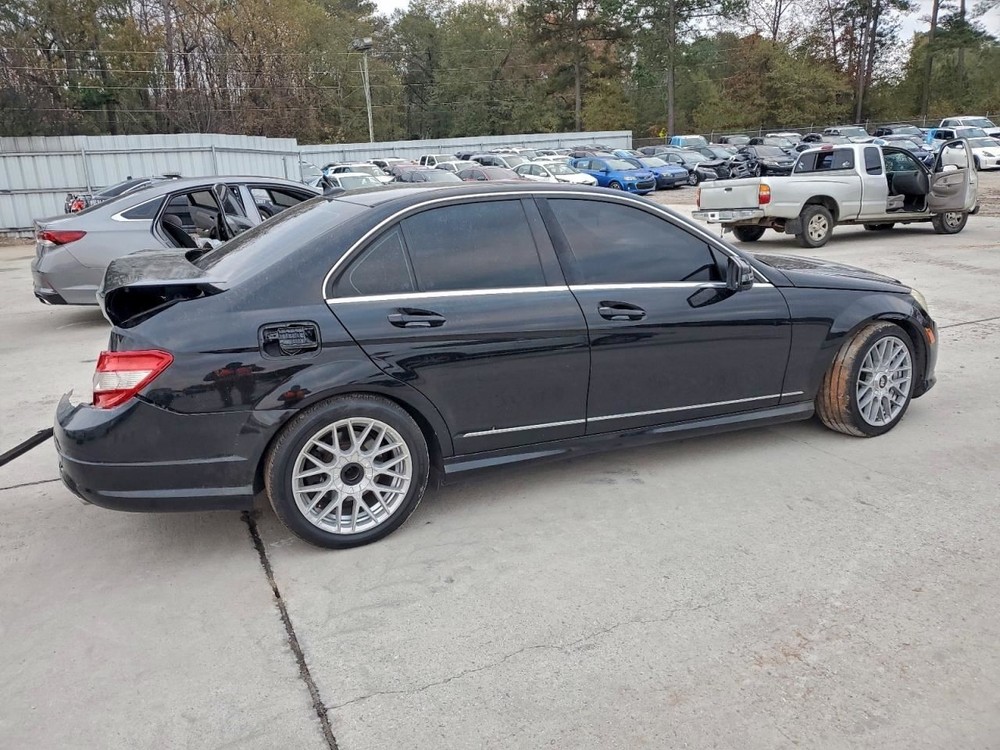 C220 2010 Glove Box 4945510