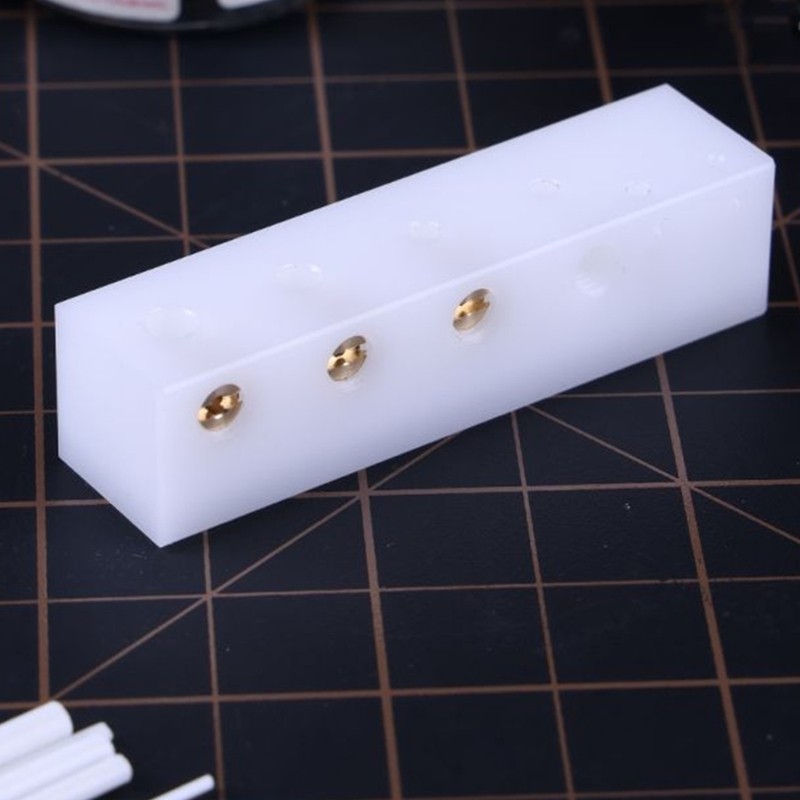 Positioning Center Drilling Vertical Expansion Hole for Model Building Tool