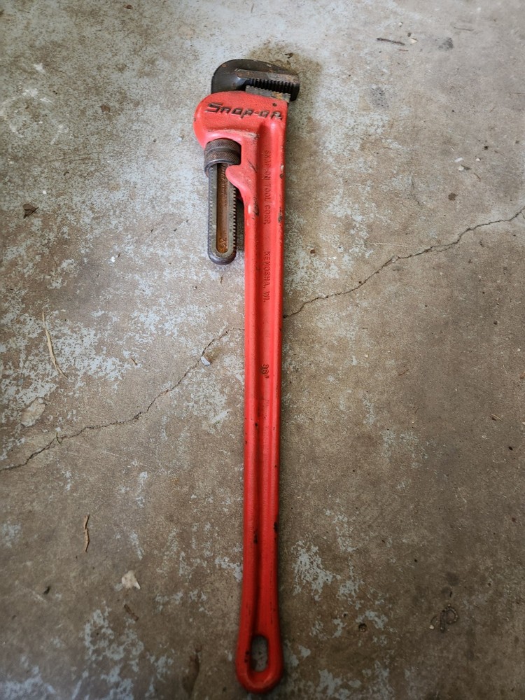 Snap On 36" Pipe Wrench