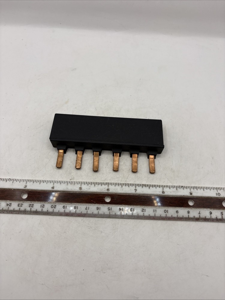 Siemens 3-phase busbar for 2 circuit breakers Size S2 Modular spacing