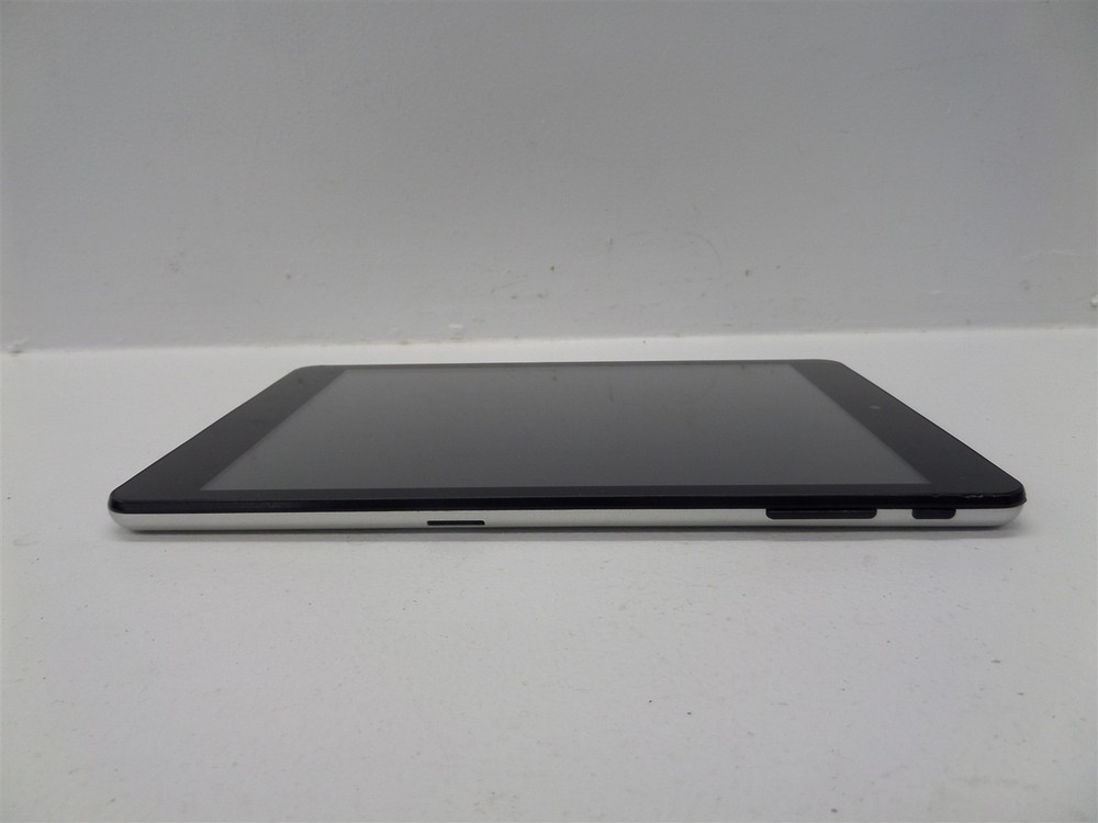 AARP RealPad MA7BX2 16GB Intel Tablet