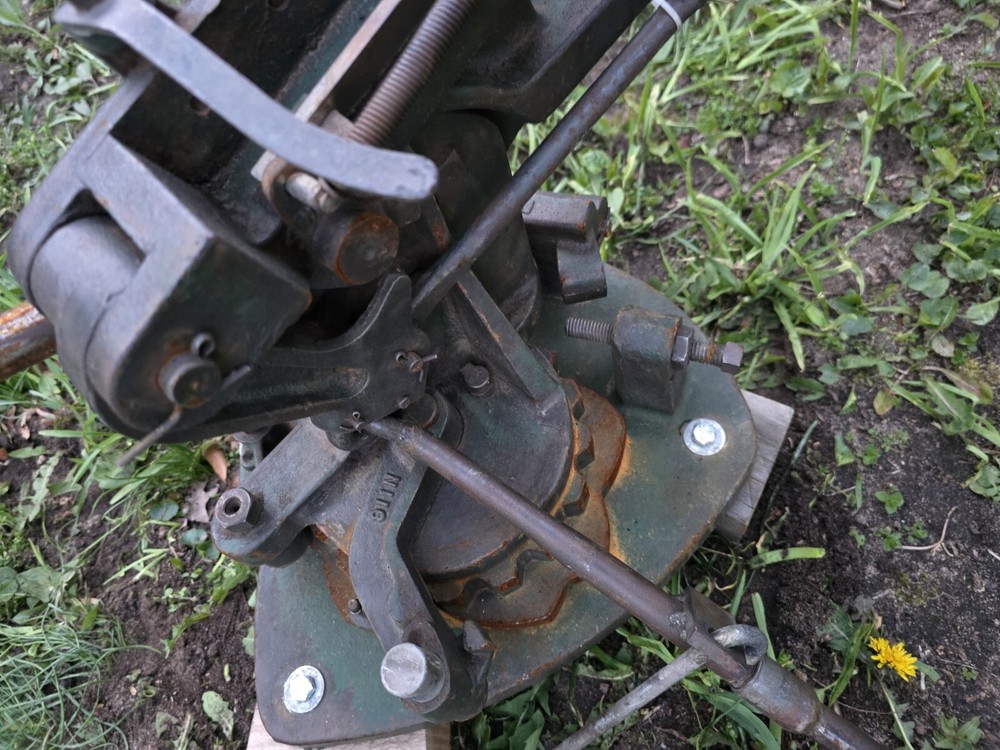 Western White Flyer Trap Machine