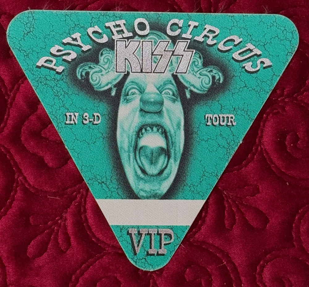 KISS PSYCHO CIRCUS IN 3-D GREEN VIP CONCERT TOUR PASS MINT & UNUSED