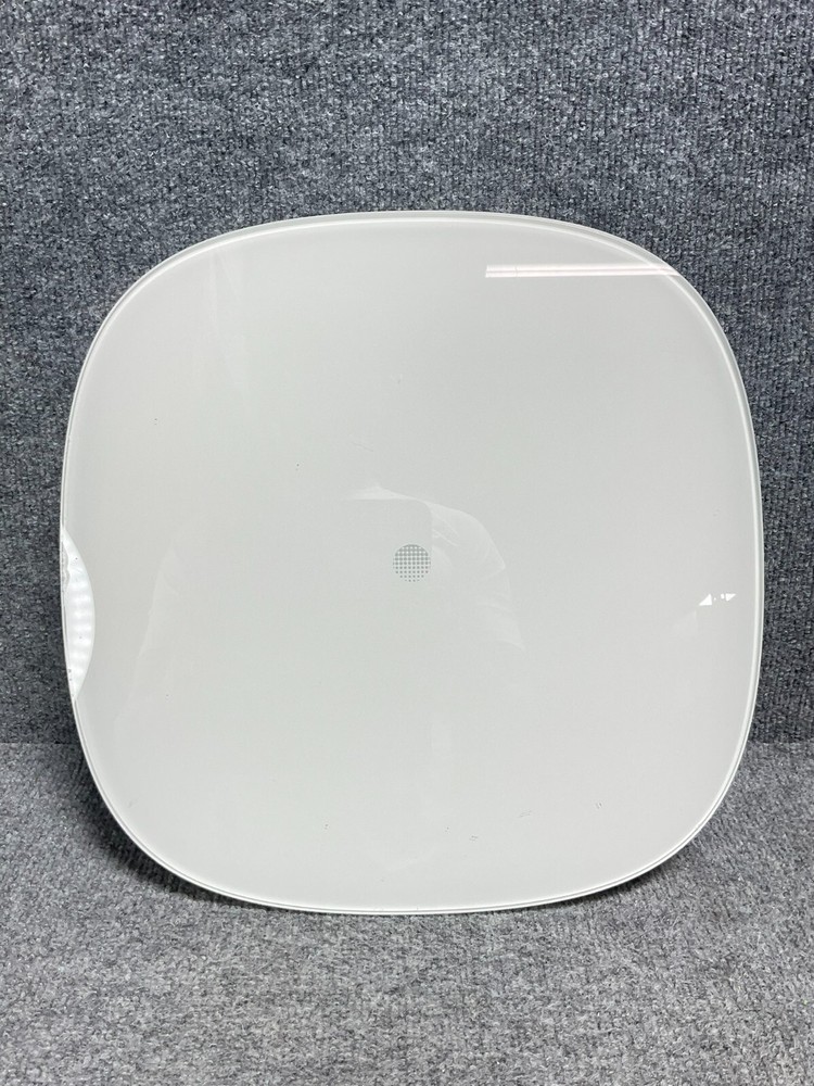 Naked Labs Model 01 3D Body Scanner — Matte White 🪞