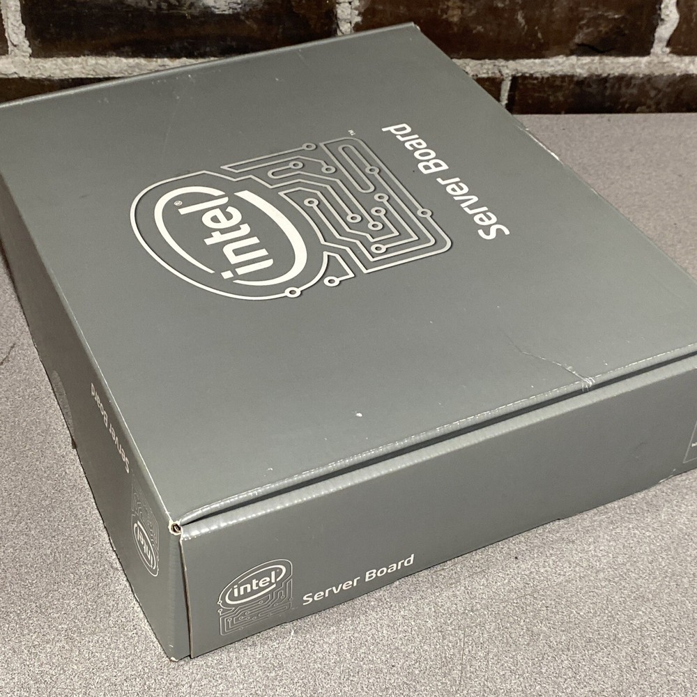 NEW SEALED PACKAGE - INTEL S3210SHLC SINGLE PROCESSOR SERVER MOTHERBOARD 902001