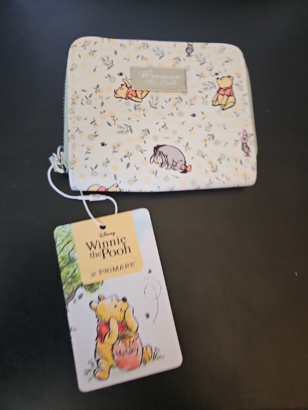 Disney Winnie The Pooh Zipper Wallet NEW WITH TAGS!