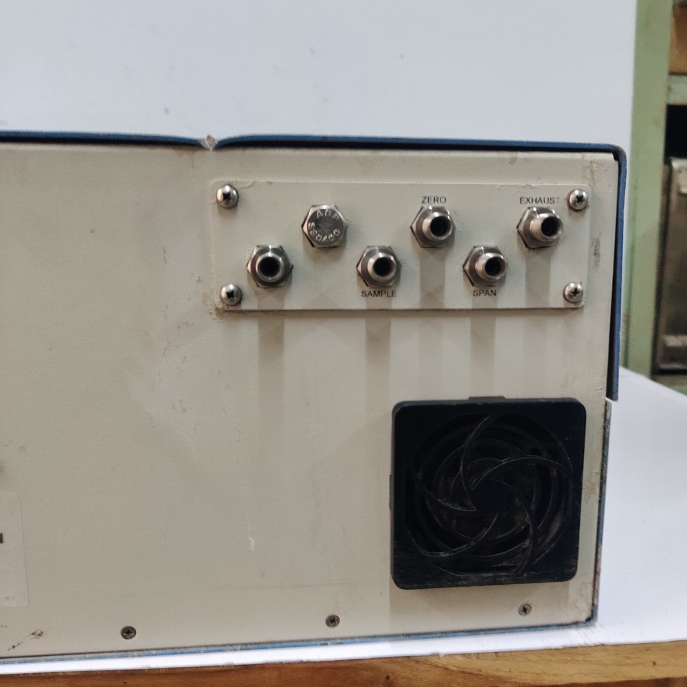 Thermo Scientific Model 410i Carbon Dioxide Gas Analyzer