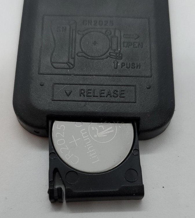 Blackweb BWC17AV001 HDMI Switch Remote Control