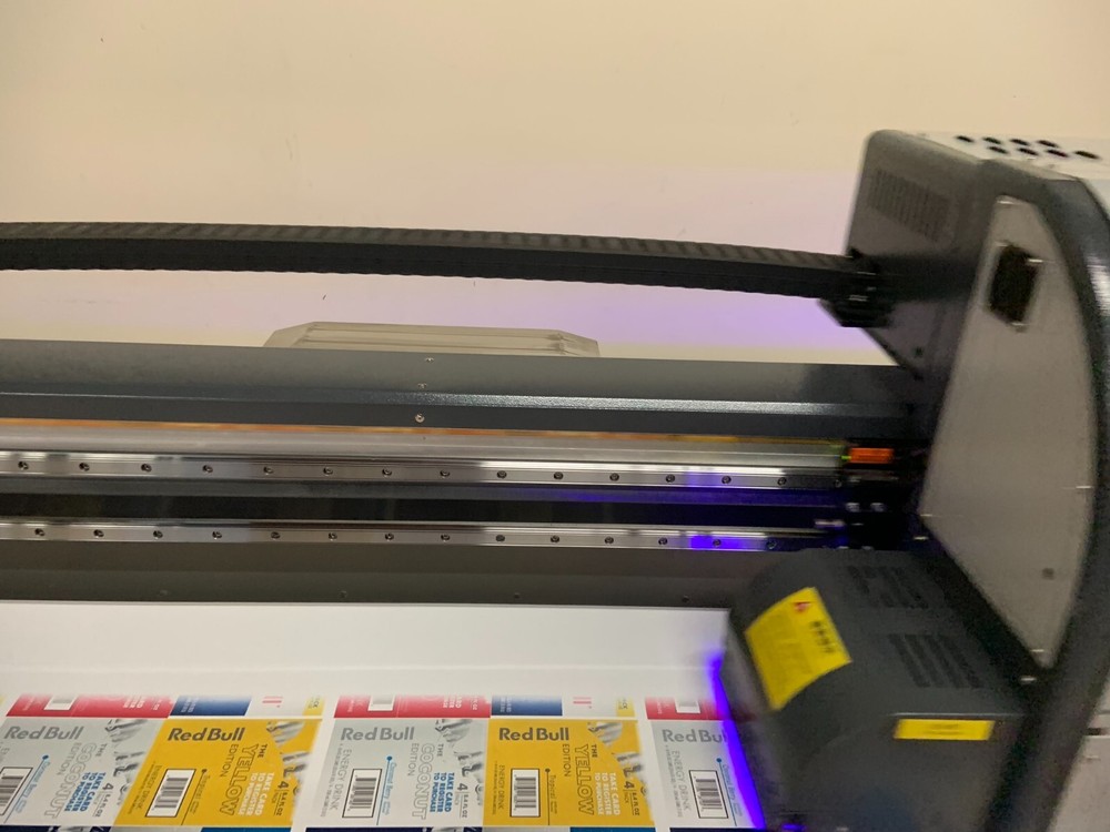 Professional Flatbed UV Printer TECKSTORM 2513L UV Flatbed Digital Printer - 7 H