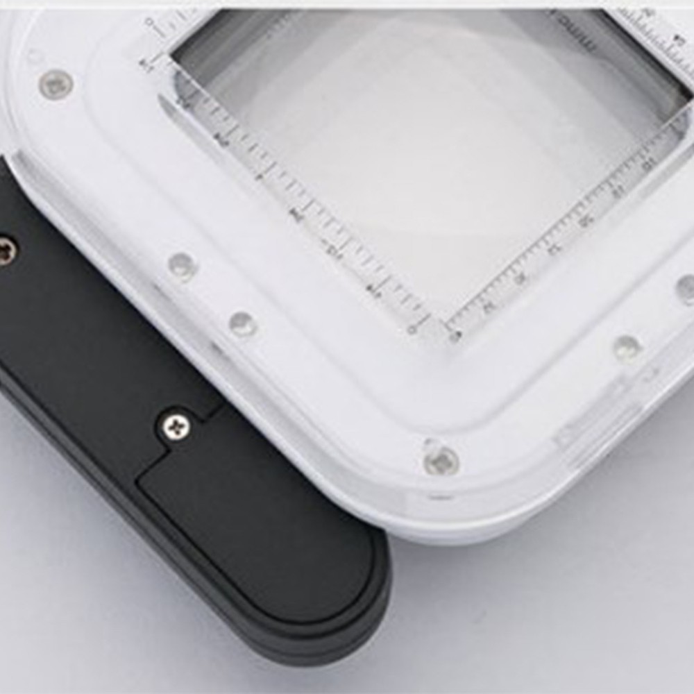 Multifunctional Magnifier with Rotatable Handle and Integrated LED Lights