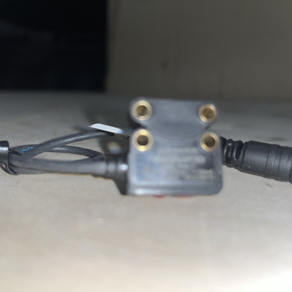 Banner Sensor #VS8EAPLAF70Q, , Same Day Shipping KP-854