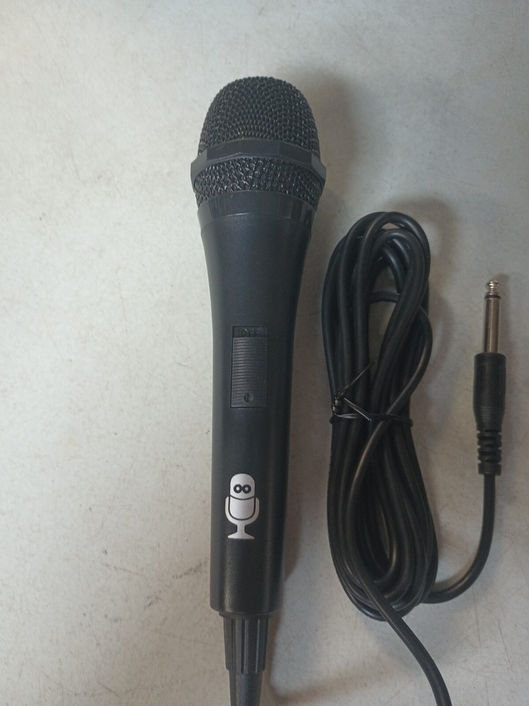 Mic Microphone with On Off Switch High Grade Low Noise Black