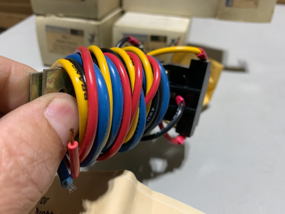 One (1) Genuine Westinghouse PBK-2 Pushbutton Kit Forward Reverse Stop, NOS