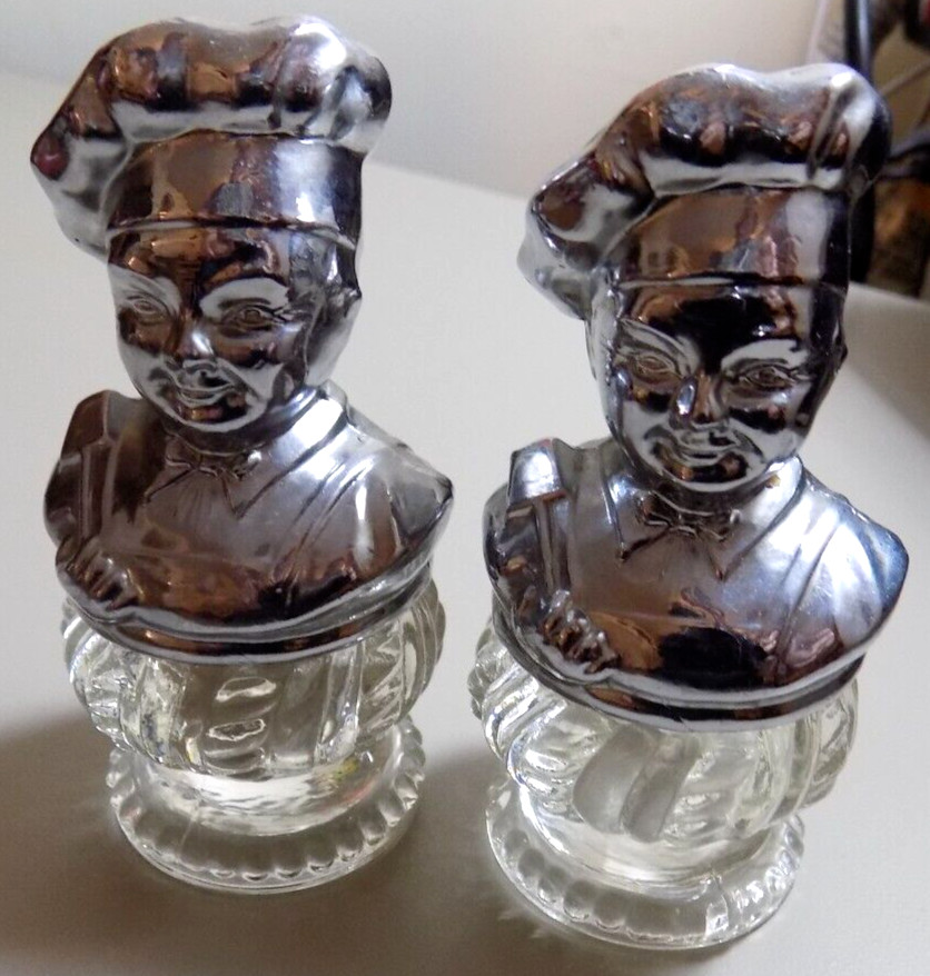 VINTAGE SILVER PLATE CHEF SALT & PEPPER SHAKER SET GREAT CONDITION FREE SHIP