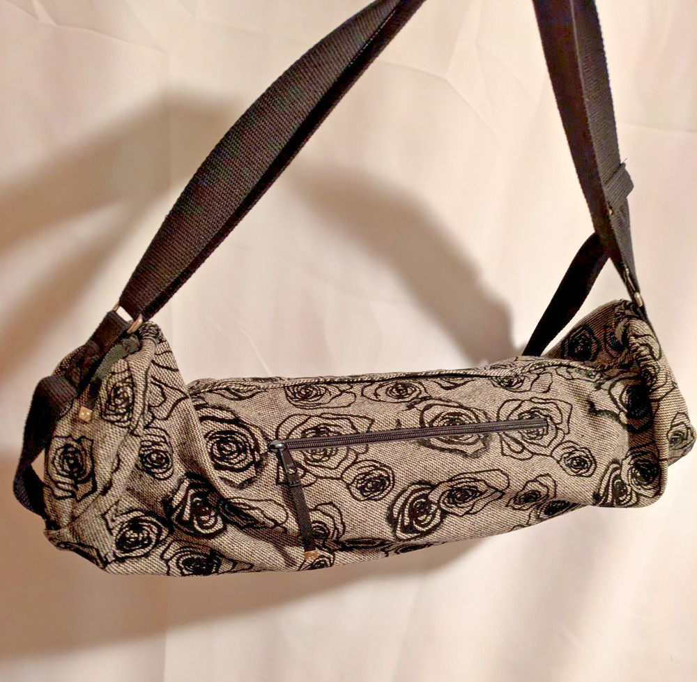 lululemon yoga mat bag