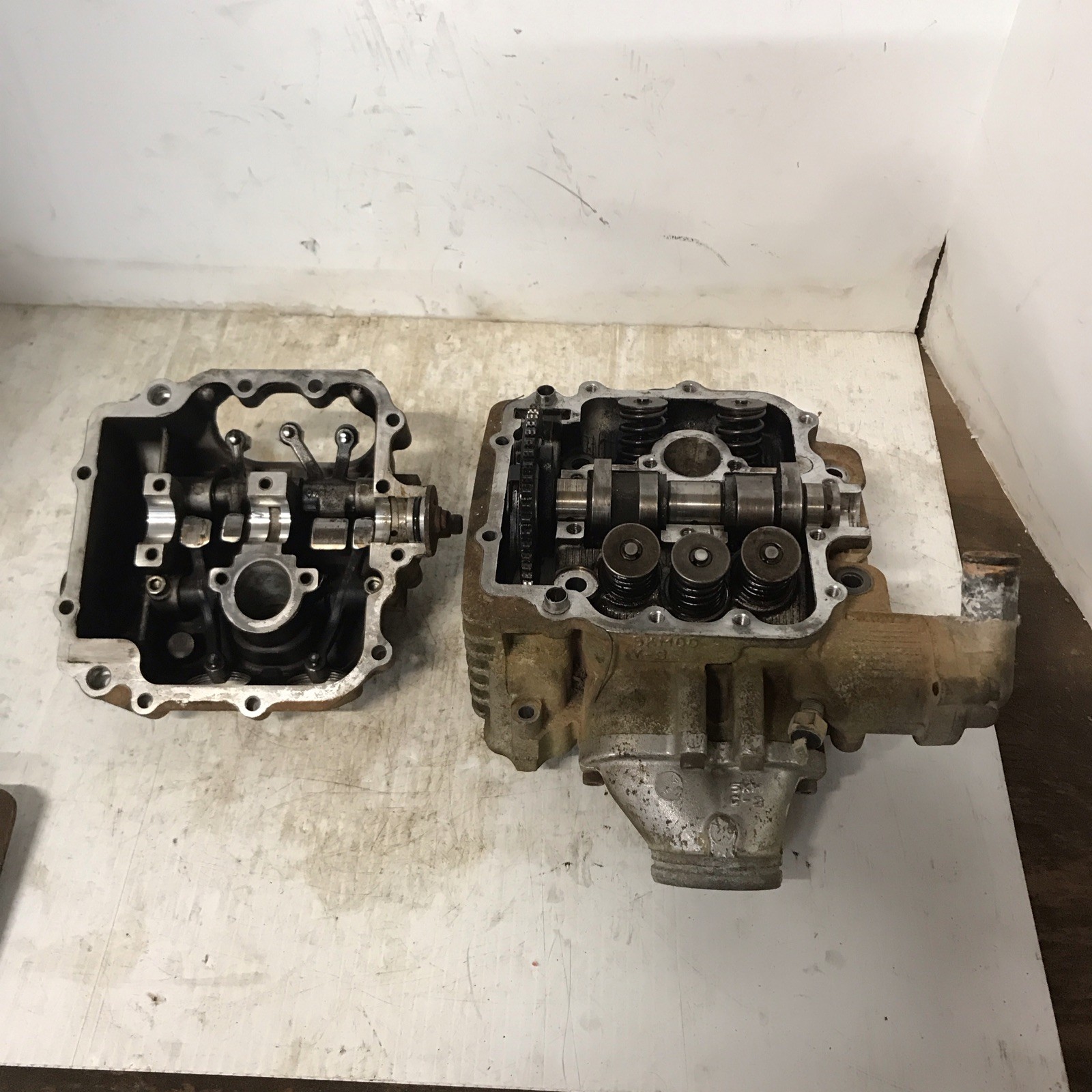 2002-08 Yamaha GRIZZLEY 660 OEM Cylinder Head 5KM-11101-01-00 CAM & ROCKER COVER