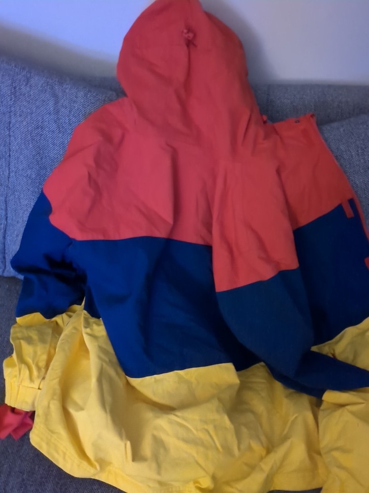 West beach Snowboard Jacket L