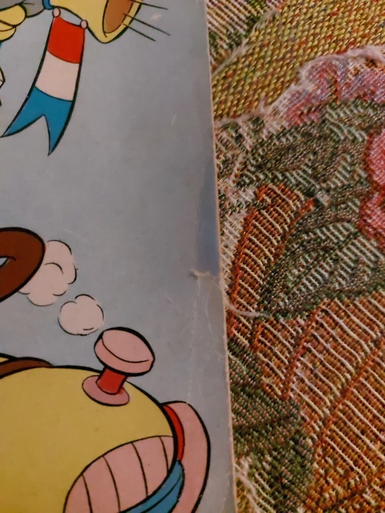 Mickey Mouse No. 391 From 1963 With Figures