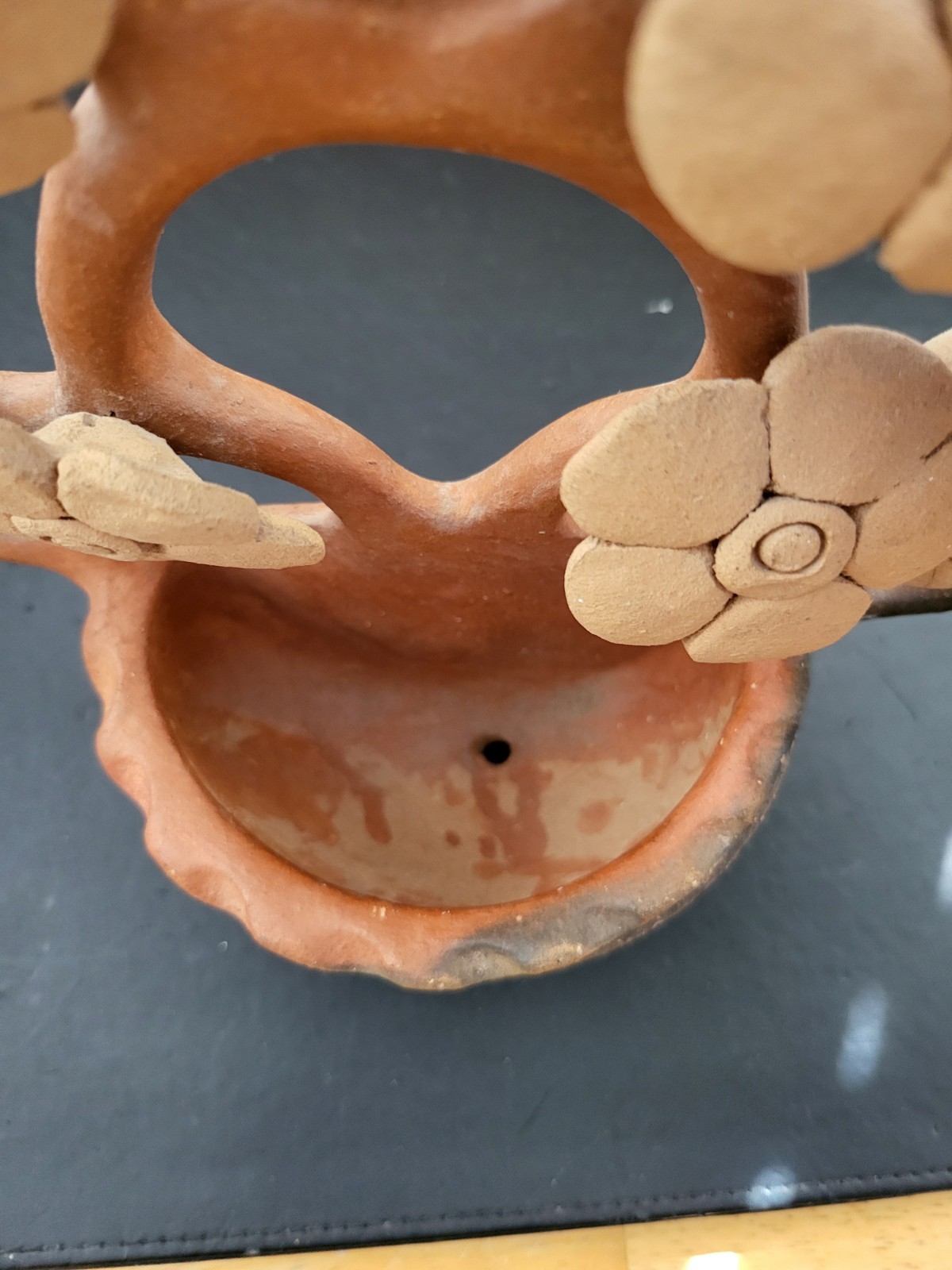 Vtg Mexican Folk Art Tree of Life Flowers Leaves Terra Cotta Wall Planter 14¼"