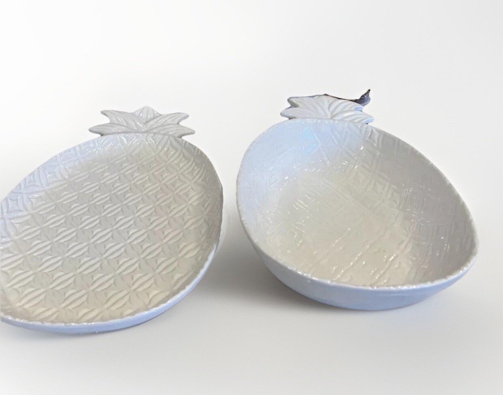 Stoneware 2pc Serving Set White Embossed Pineapple Bowl & Platter NEW Open Box