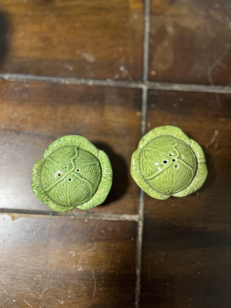 Green Cabbage Ceramic Salt & Pepper Shakers Pair Small Retro Kitchen Decor
