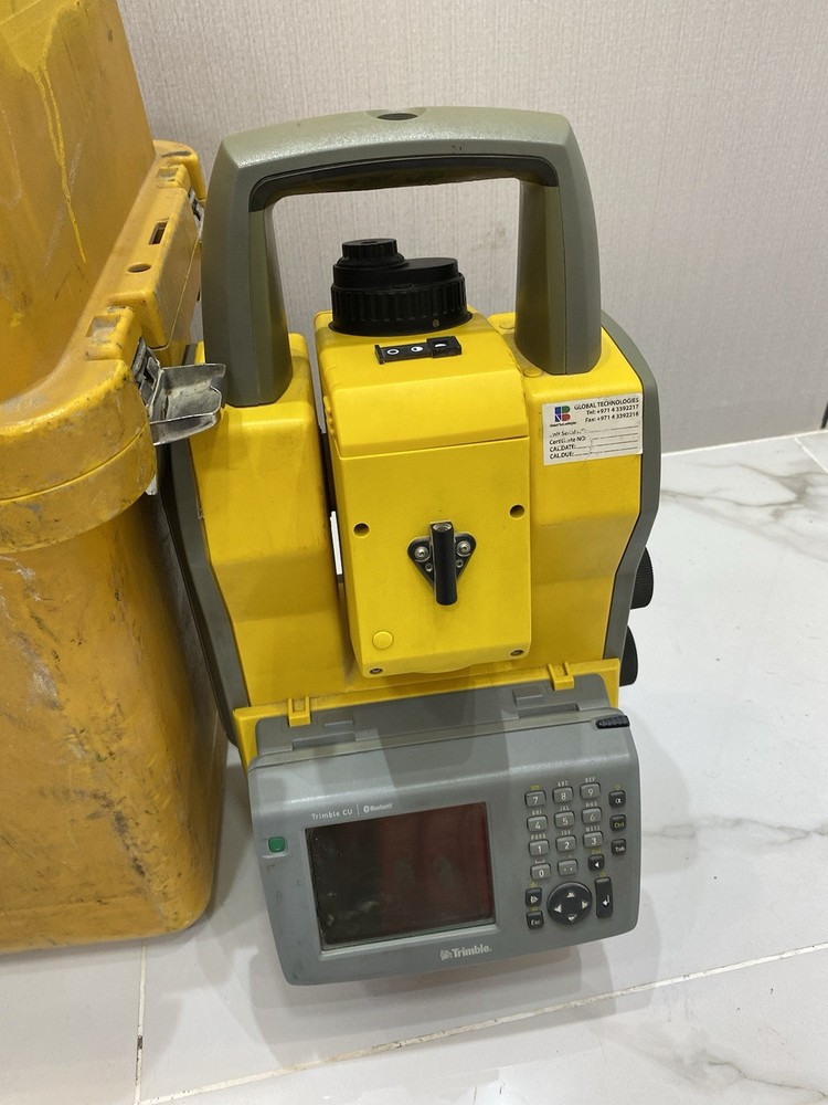 Trimble 5503 DR200+ Total Station With Trimble CU Controller