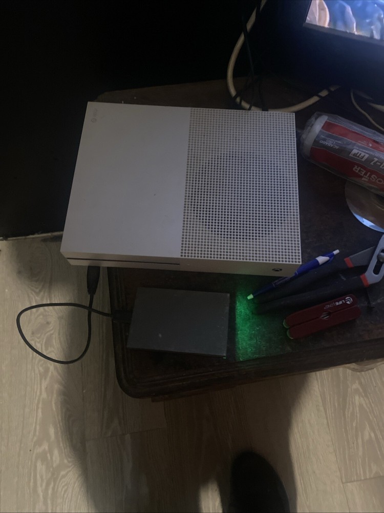 Xbox 2 Terabyte Storage Unit ￼