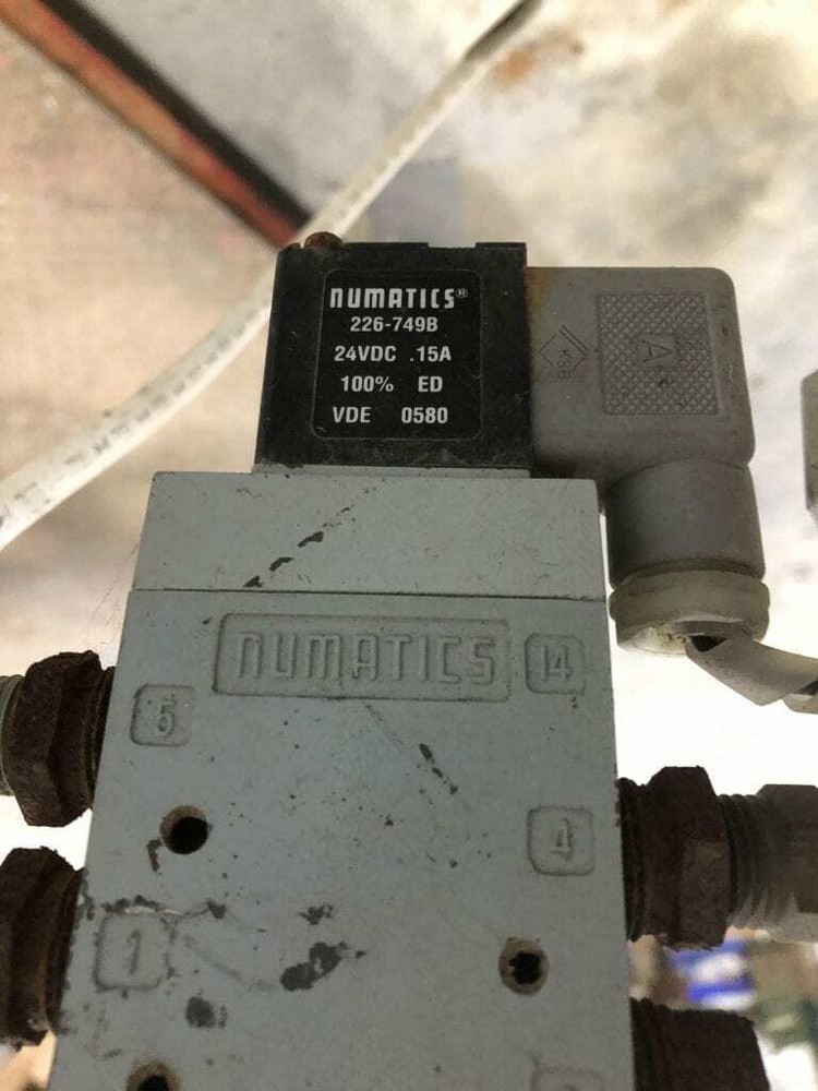 Lord Label Systems / Sato M-8400S Thermal Transfer Printer / Label Applicator