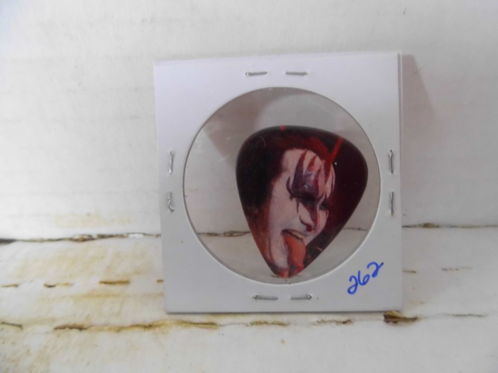 KISS KRUISE VII "GENE SIMMONS" 2021 GUITAR PICK~READ DESCRIPTION #16~1