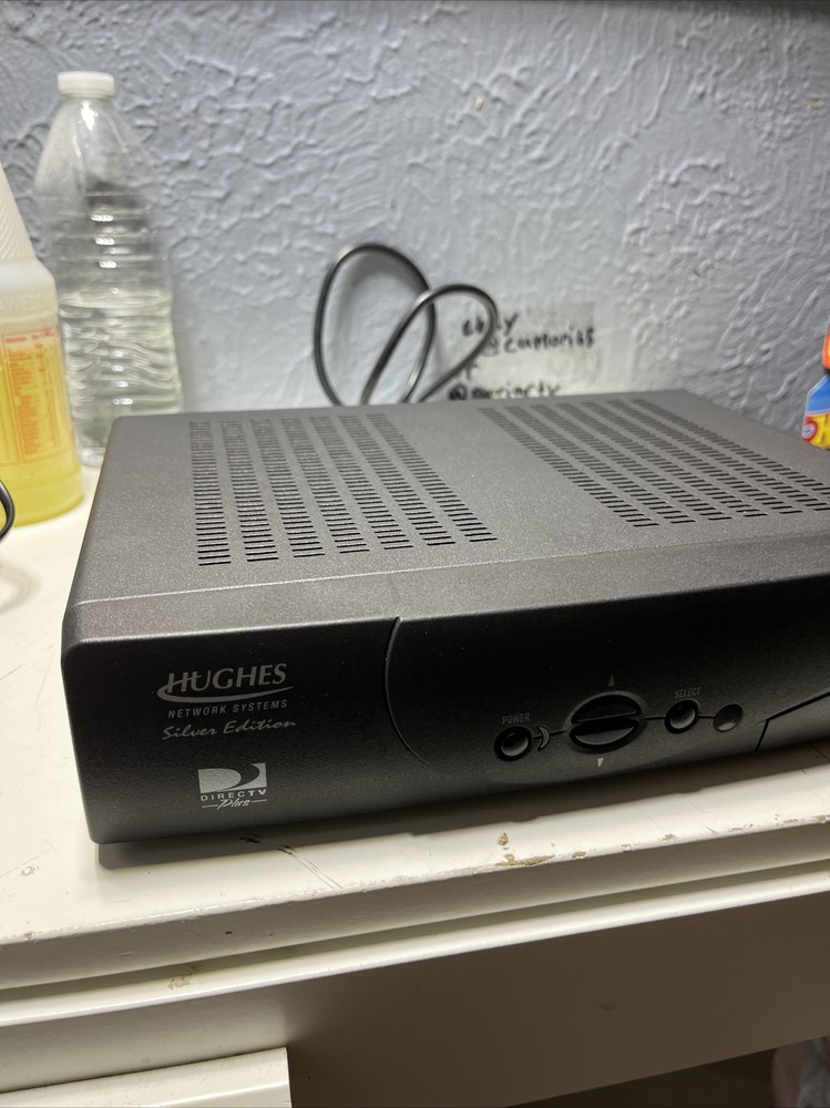 HUGHES SILVER EDITION HIRD-E1 DIRECTV SATELLITE RECEIVER WITH POWER CORD