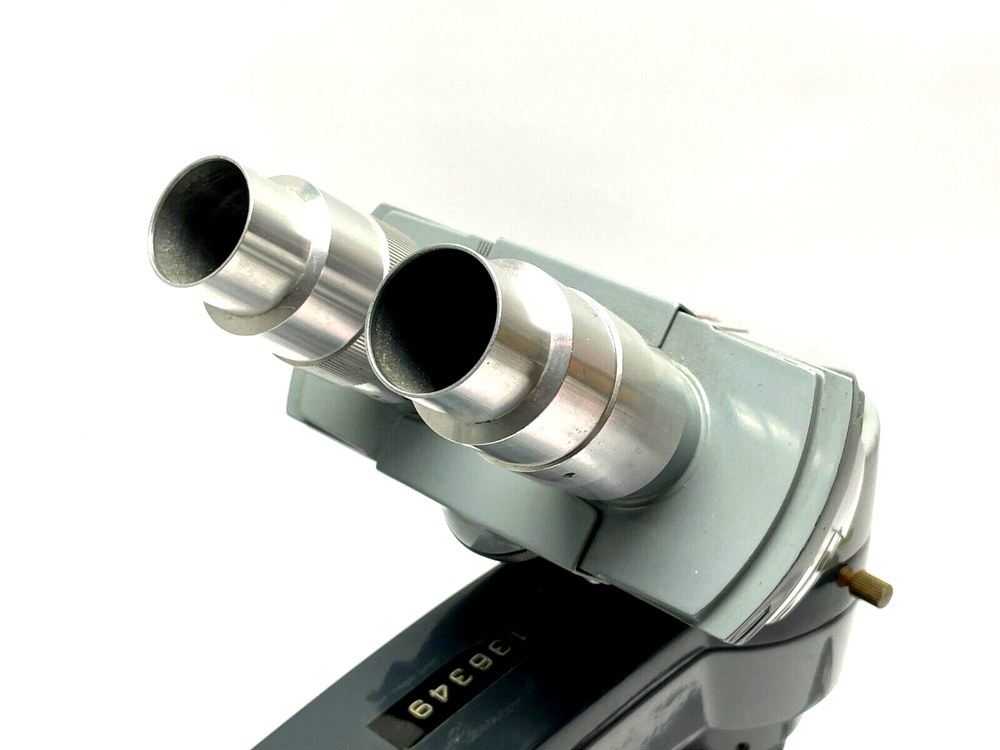 American Optical 10-118 Microscope w/ Lamp 1037