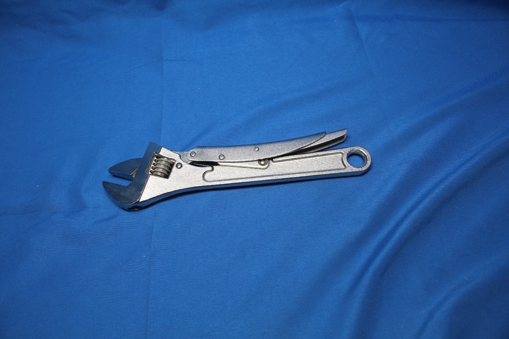 10 In. MaxGrip Locking Adjustable Wrench 85-610