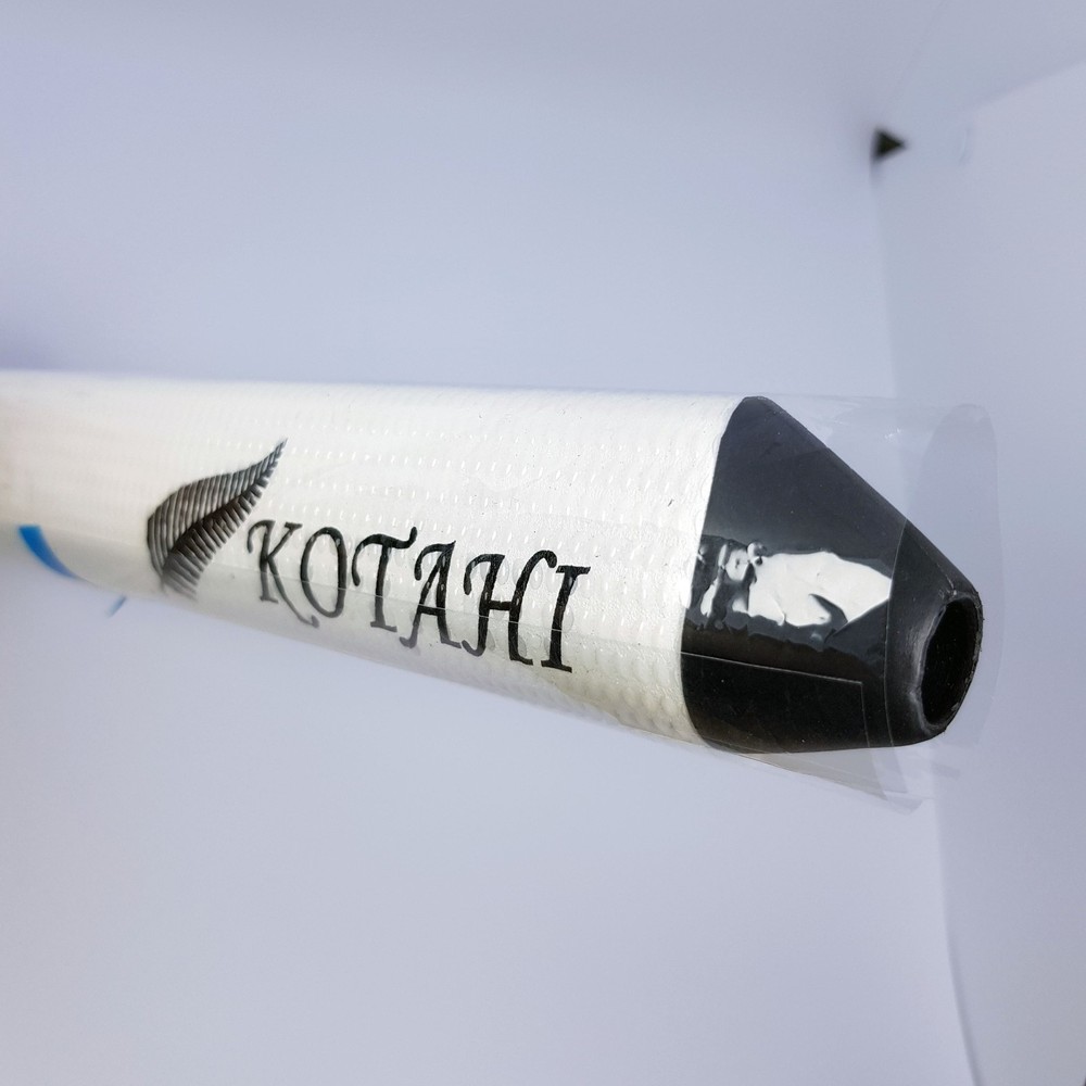 BJM Kotahi Putter Grip palms up split hand putting system