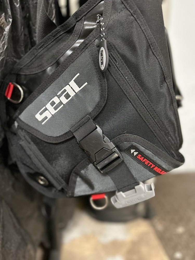Seac Smart BCD, Size Medium, Drop Weight Pockets Black