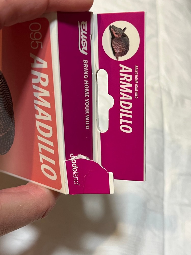 EUGY Armadillo (095) 3D Puzzle -(slight box damage)