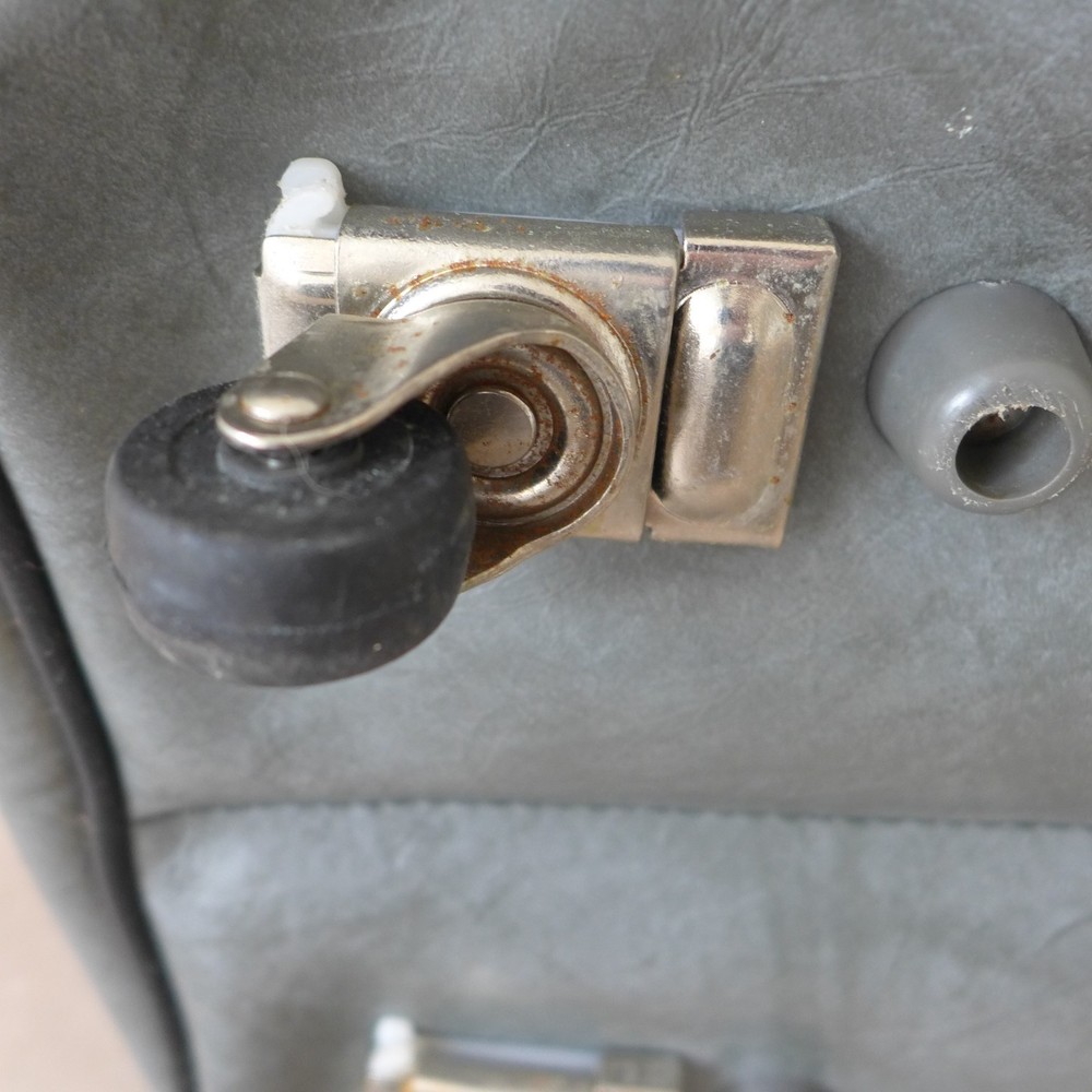 RARE Koala Computer Carrycase for Original Apple Macintosh compact computers #1