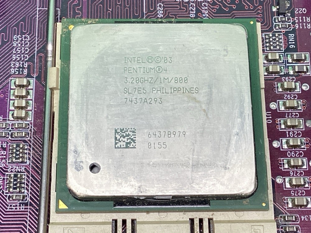 PM800-M2 Motherboard + Intel Pentium 4 Processor CPU + RAM - UNTESTED