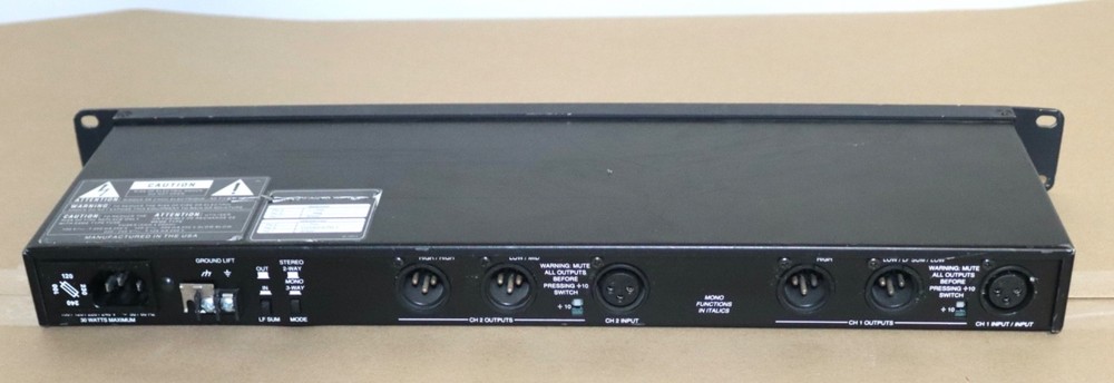 JBL M552 2-Channel Adjustable STEREO/MONO, Variable Crossover